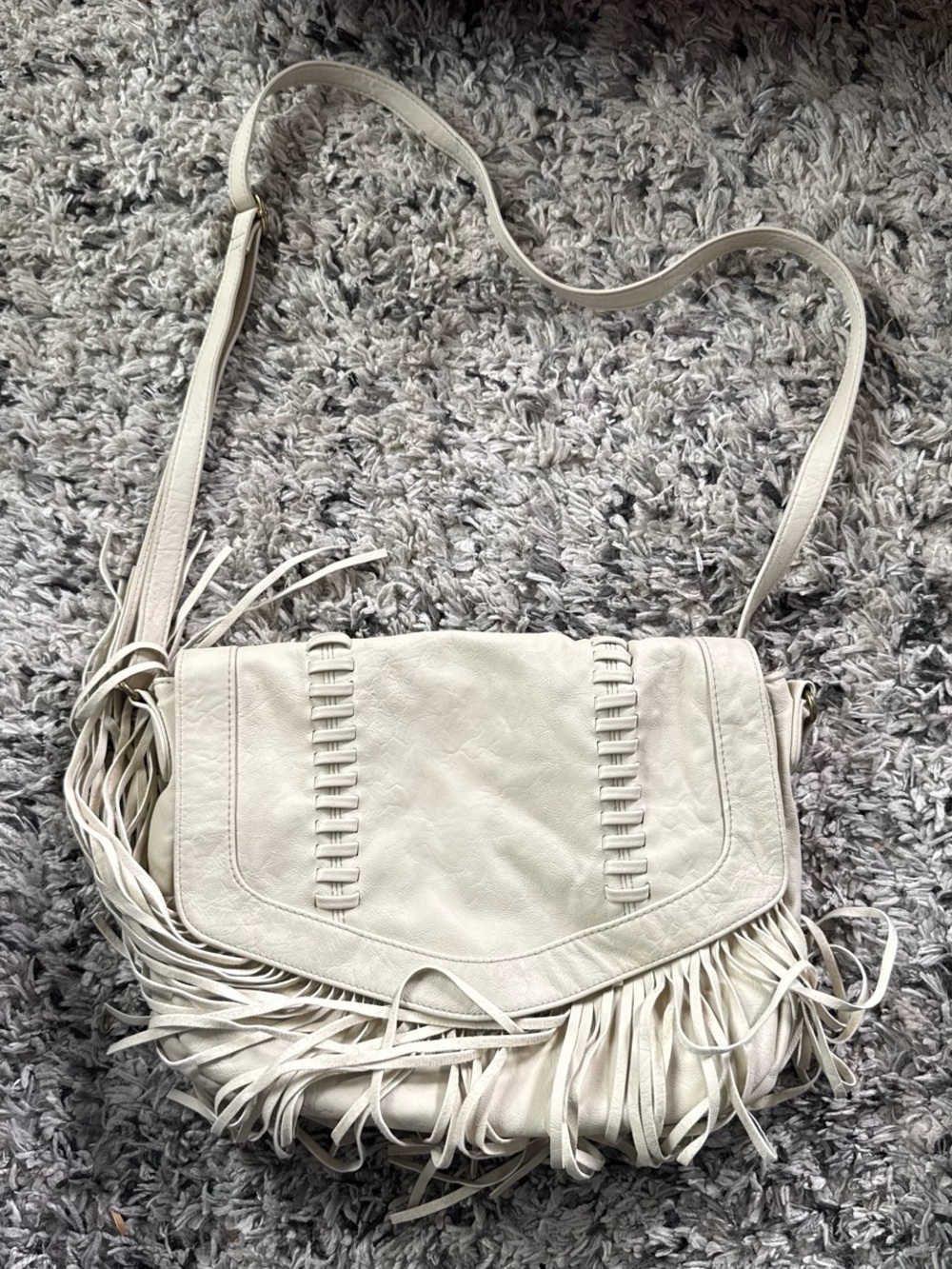 Fringe Crossbody Shoulder Bag in Cream